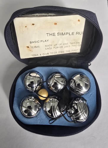 French boules set - 6,