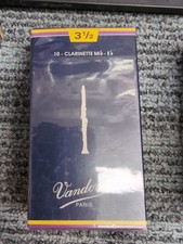 Vandoren flat clarinet - e, reeds