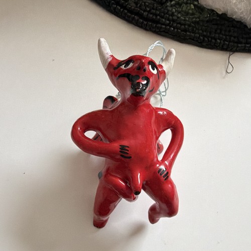 Red ceramic hanging devil - red,