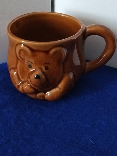 Brixham pottery brown bear - brixham,
