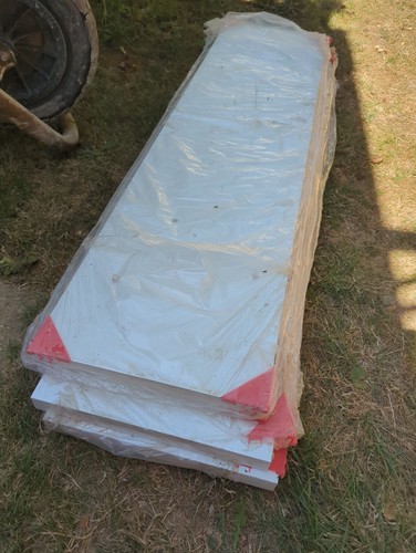 White fully edged - white,