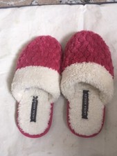 Laura Ashley Slippers Size Small  - pink New - size 3 approx.