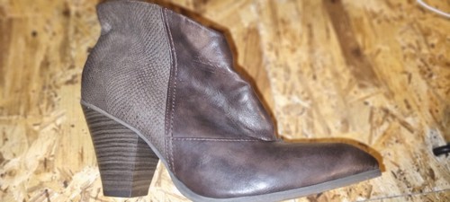 Brown pixie boots size - boots,