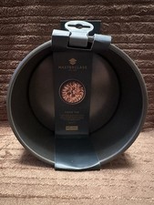 Master Class Non-Stick Loose