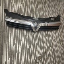 VAUXHALL ASTRA H Mk5 GRILL