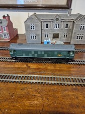 Hornby Train OO Gauge R072 BR Diesel Green Class 25 D7596 Locomotor Loco