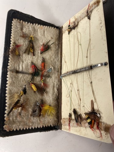 Vintage book fly fishing - pb,