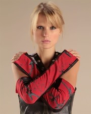 NUVULA RED, GUITAR PRINT FABRIC, LONG, FESTIVAL, CUT-OFF MITTENS