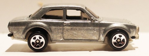Hot wheels ford escort 1600 - hot,