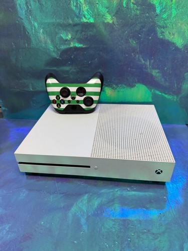 Xbox one with - with, controller