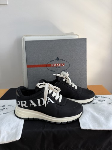Prada women black white - prada,, black&white