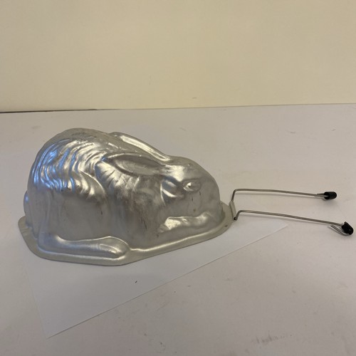 Vintage 1950s 1960s - , metal