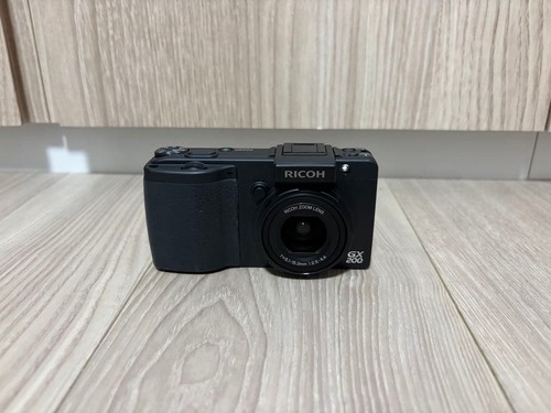 Ricoh gx200 compact digital - gx200,
