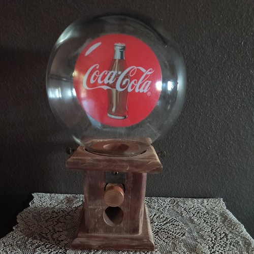 Vintage coca cola - glass, globe