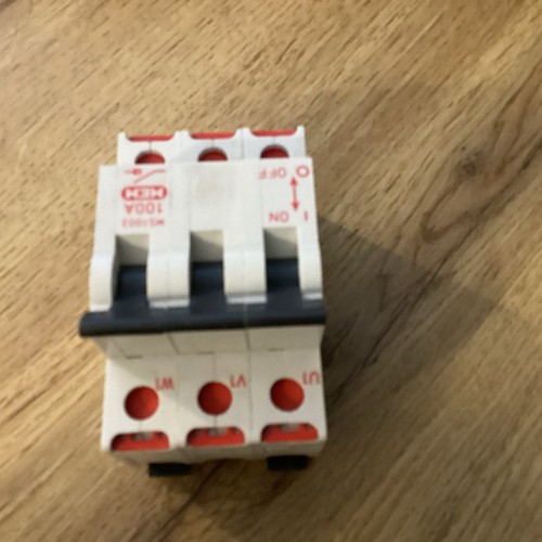 Mem 100 amp triple - mem, pole
