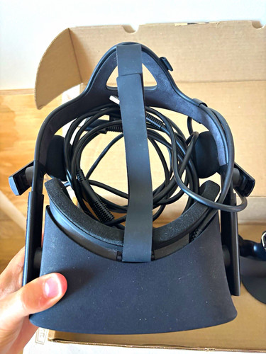 Oculus rift cv1 touch - oculus,