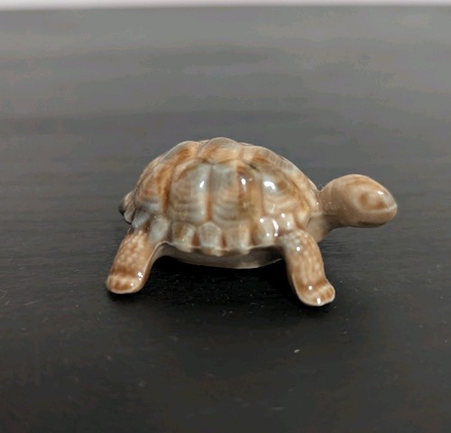 Wade porcelain tortoise figure - wade,