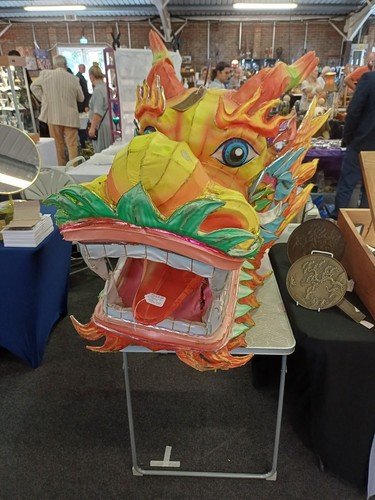 Large carnival dragon head - large,