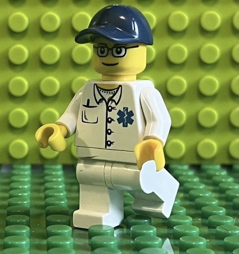Lego city hospital doctor - lego,