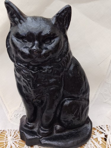 Vintage black cat cast iron - black,