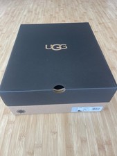 UGG 100% Authentic Empty Shoe