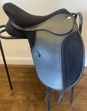 17” New Ex Demo Thorowgood T4 Cob MDX Dressage Saddle Adjustable Black