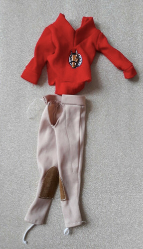 Sindy 1981 pony club - sindy, red