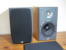 B&W Bowers & Wilkins DM303 speakers loudspeakers. Bookshelf / stand. Excellent