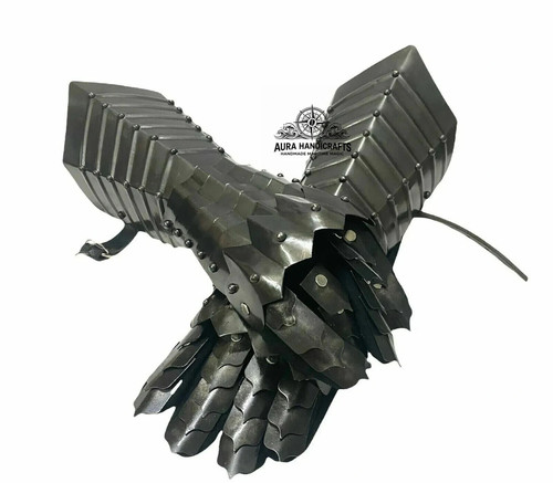 Aura medieval armor - medieval, gauntlet