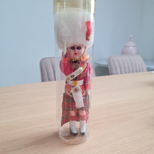 Vintage scottish soldier doll - vintage,