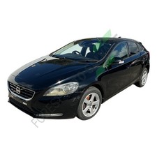 2013 VOLVO V40 TOWBAR 30756548