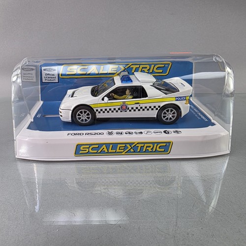 Scalextric c4341t ford rs200 - scalextric,