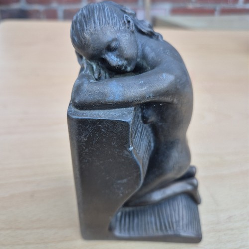 Oliver tupton kneeling nude - kneeling,