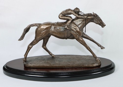 The flat bronze trophy - on,