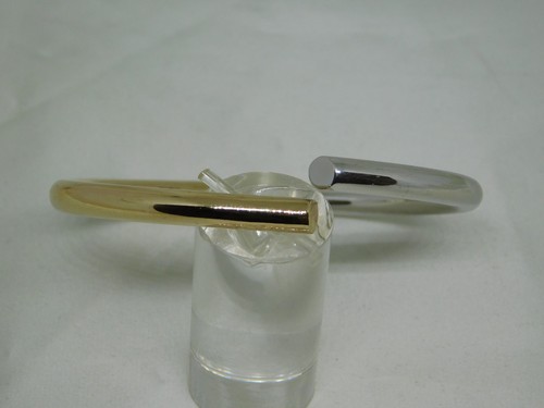 9ct colour gold hinged - 2,