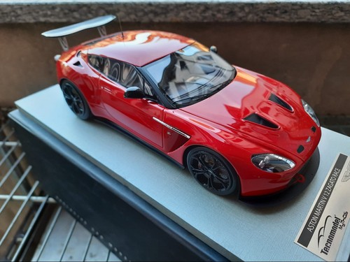 Aston martin v12 zagato - 1/18,
