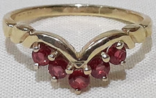**GORGEOUS 9ct Yellow Gold