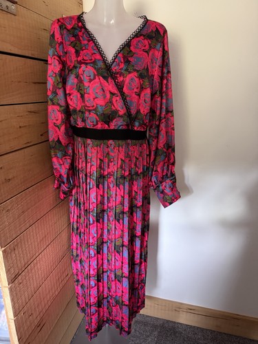 Little mistress london - little, pleated