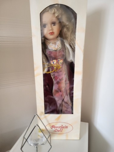Beautiful porcelain doll - beautiful,