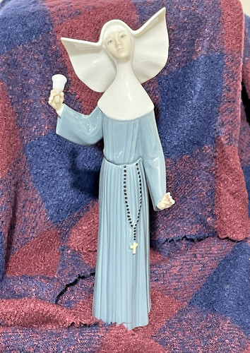 Lladro figure bell ringing - lladro,