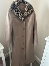 vintage dereta 1970s beige
