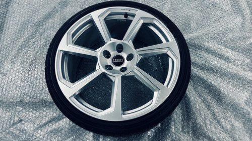 Audi ttrs alloy wheel - 20”,