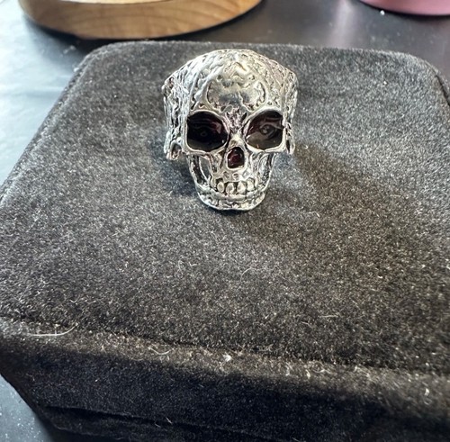 Silver tone skull biker - skull, ring
