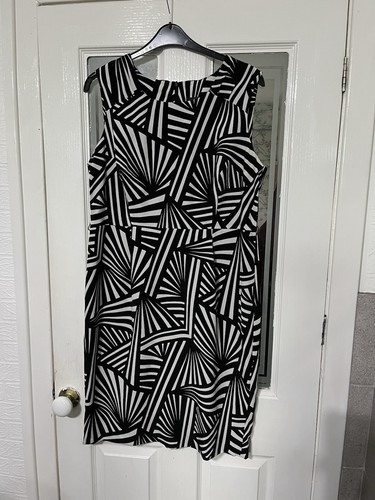 Ladies lined sleeveless dress - sleeveless,