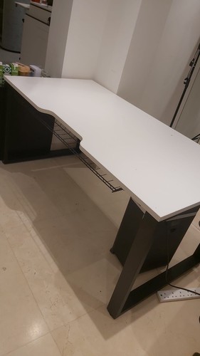 Large white office desk - large,