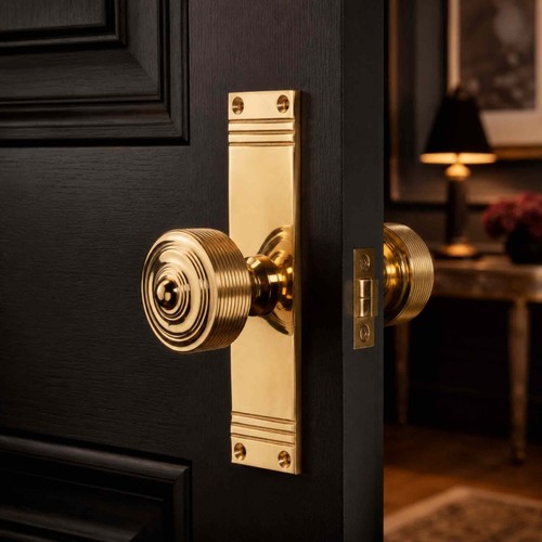 Polished brass reeded knob - reeded, on