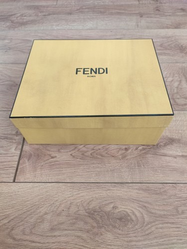 Fendi roma empty gift box - roma,