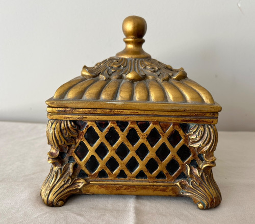 Vintage trinket box lidded - trinket,