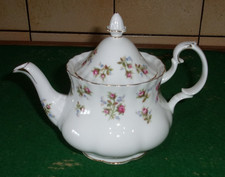 ROYAL  ALBERT WINSOME BONE