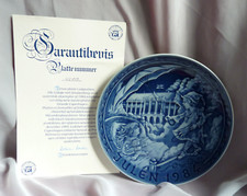 Royal Copenhagen Denmark Christmas Plate 2005 Hans Christian Anderson Story